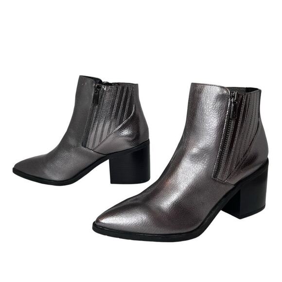 Kenneth Cole Cue Up Metallic Pewter Side Gores Zipper Bootie Boot 7.5 Modernist - Picture 1 of 11